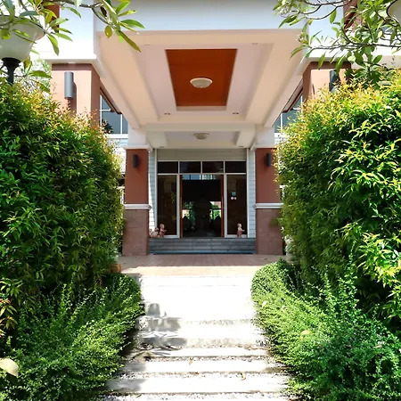Lek Villa-3